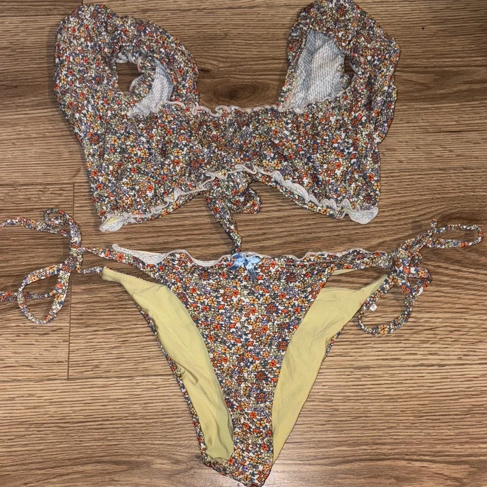 Zara Multicolor Floral Bikini Set - Picture 1 of 5